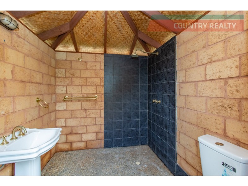 5 Leawood Crescent, Boya WA 6056