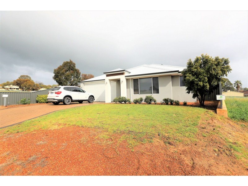 24 Oakover Place, Northam WA 6401