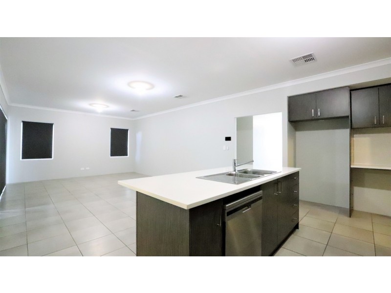 24 Oakover Place, Northam WA 6401