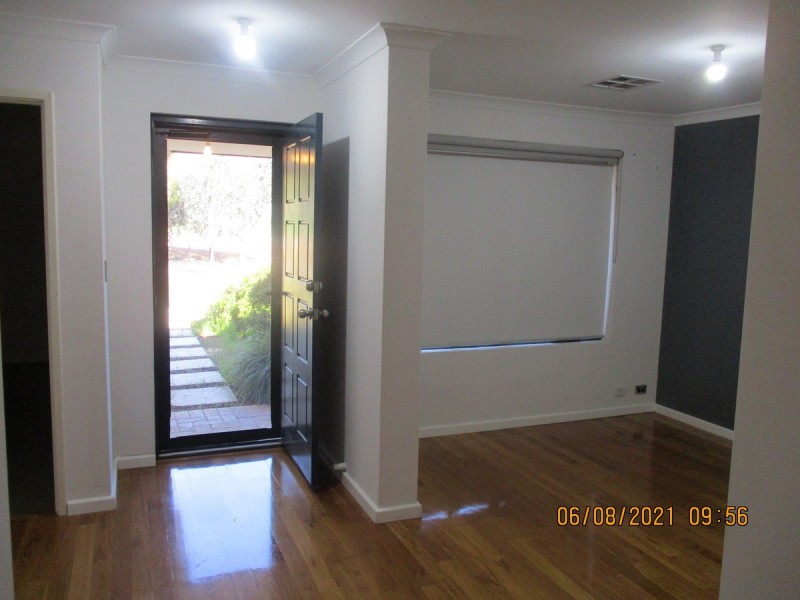 98 Railway Road, Toodyay WA 6566