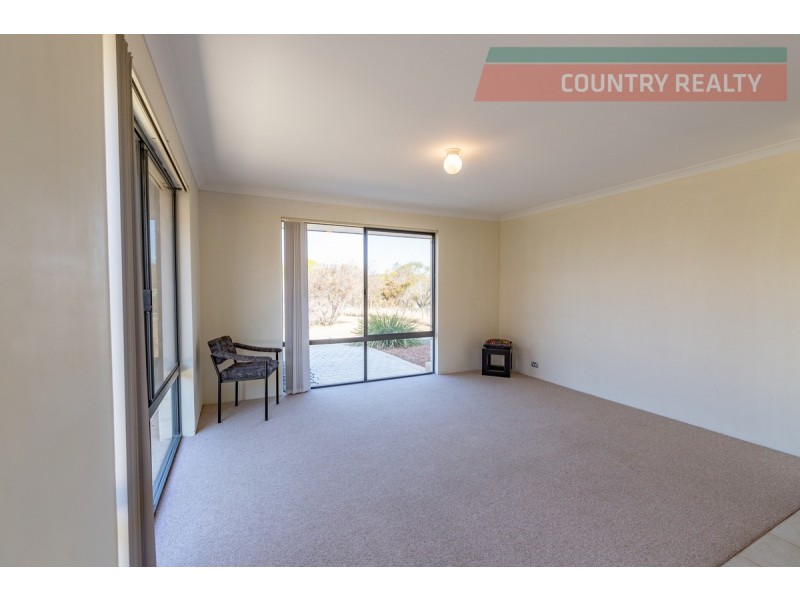 13 Riverside Outlook, Northam WA 6401