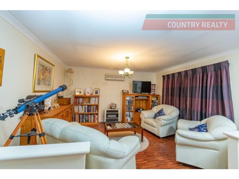 120 Harvester Drive, Toodyay WA 6566