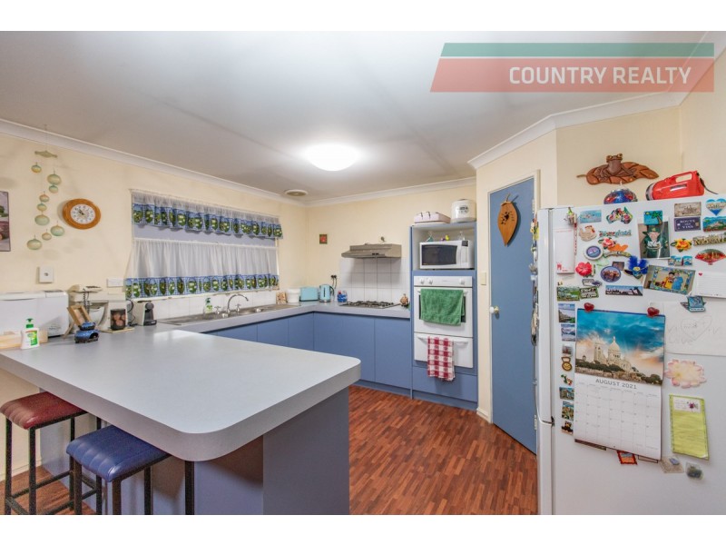 120 Harvester Drive, Toodyay WA 6566