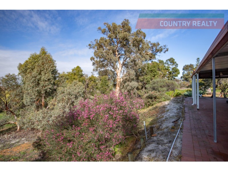 120 Harvester Drive, Toodyay WA 6566