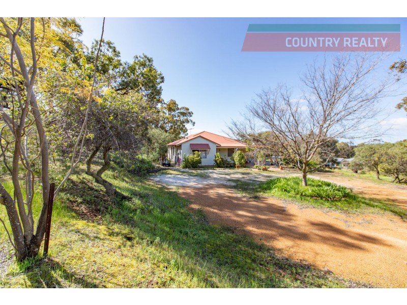 120 Harvester Drive, Toodyay WA 6566
