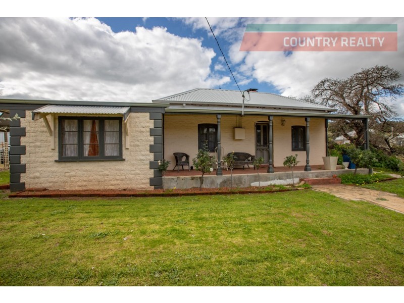 14 Toodyay Street, Toodyay WA 6566