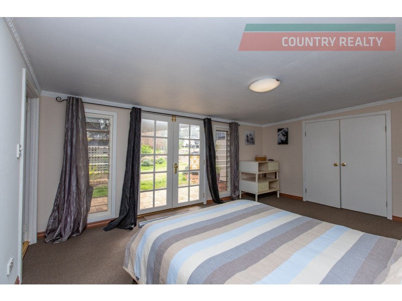 14 Toodyay Street, Toodyay WA 6566