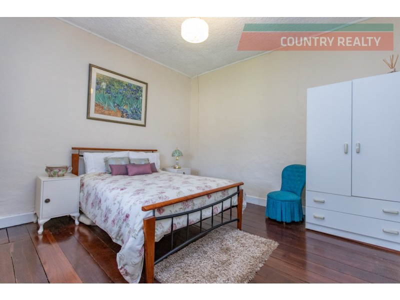 14 Toodyay Street, Toodyay WA 6566