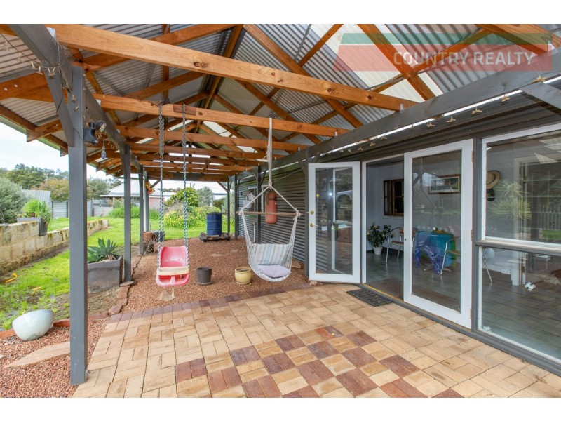 14 Toodyay Street, Toodyay WA 6566