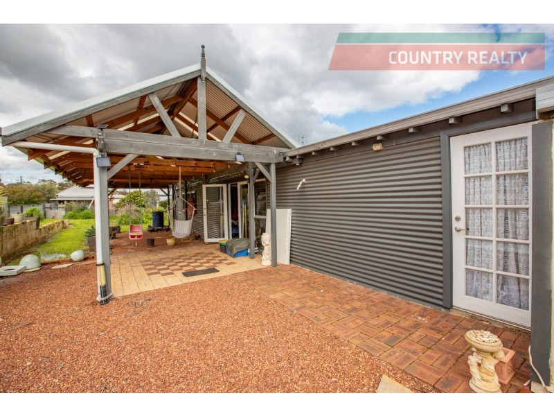 14 Toodyay Street, Toodyay WA 6566