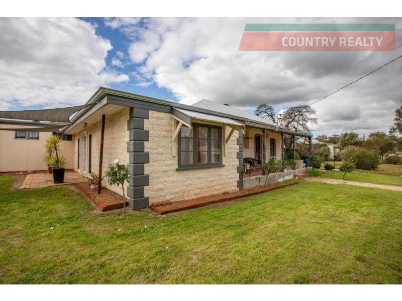14 Toodyay Street, Toodyay WA 6566