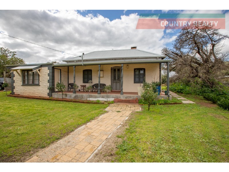 14 Toodyay Street, Toodyay WA 6566