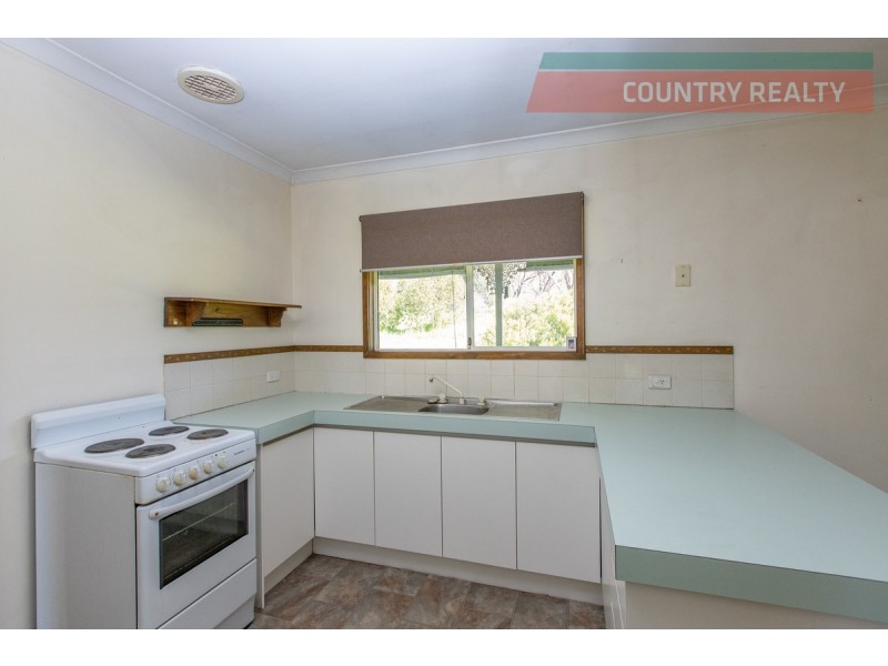 24 Hassell Close, Toodyay WA 6566