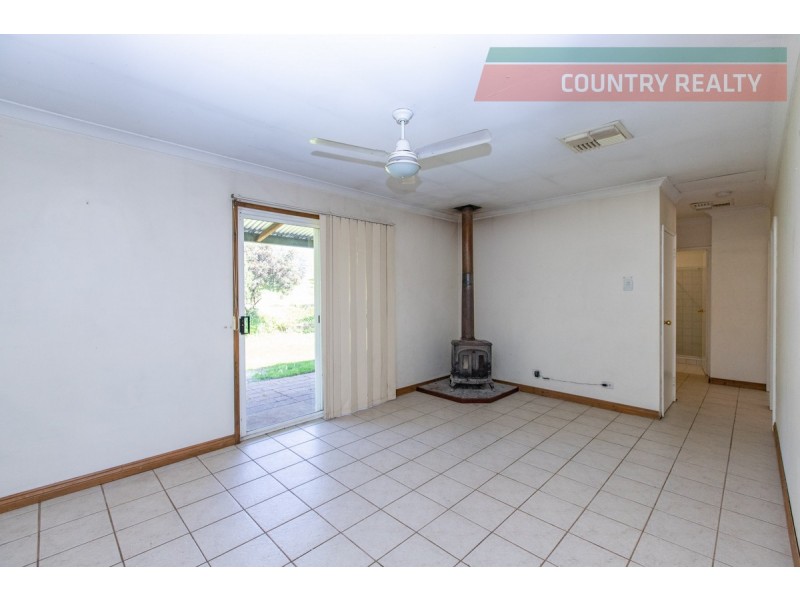 24 Hassell Close, Toodyay WA 6566