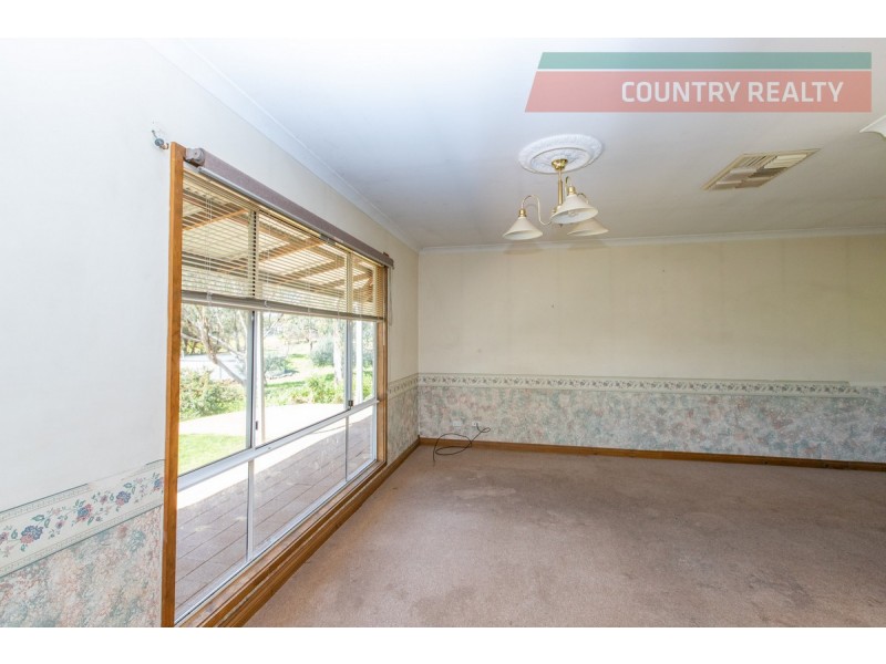 24 Hassell Close, Toodyay WA 6566