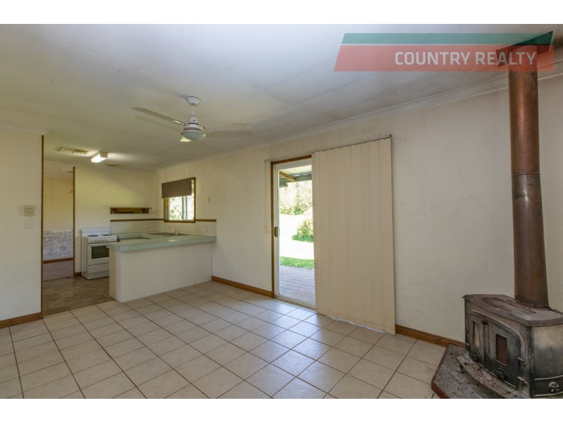 24 Hassell Close, Toodyay WA 6566