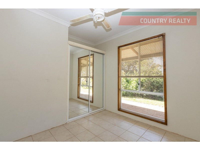 24 Hassell Close, Toodyay WA 6566