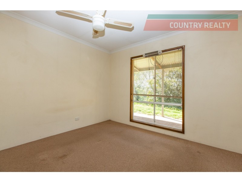24 Hassell Close, Toodyay WA 6566