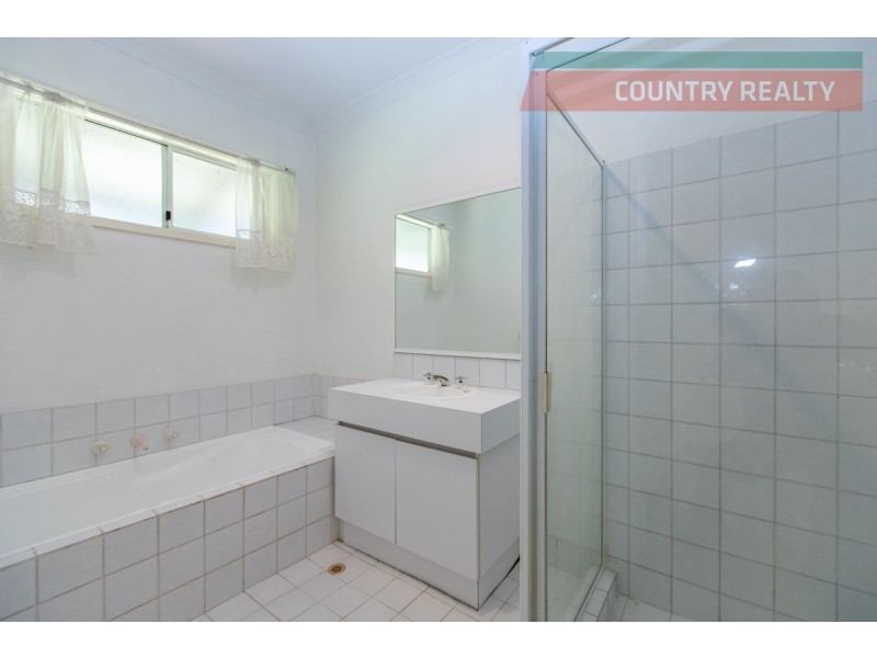 24 Hassell Close, Toodyay WA 6566