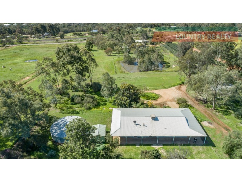 24 Hassell Close, Toodyay WA 6566