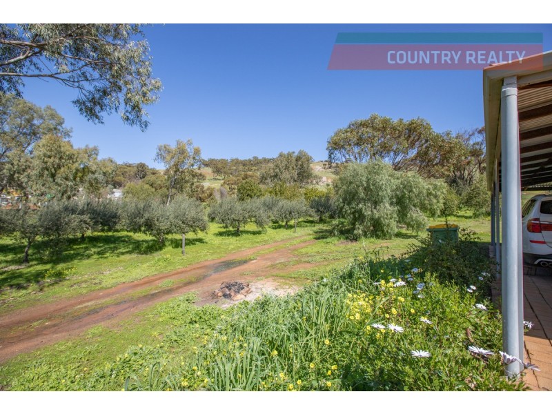 24 Hassell Close, Toodyay WA 6566