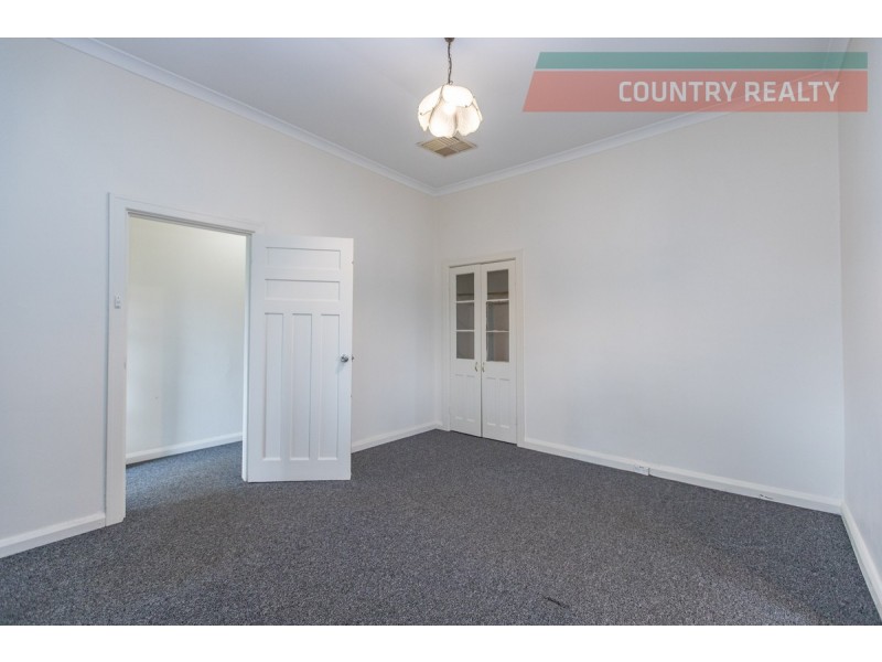 10 Queen Street, Northam WA 6401