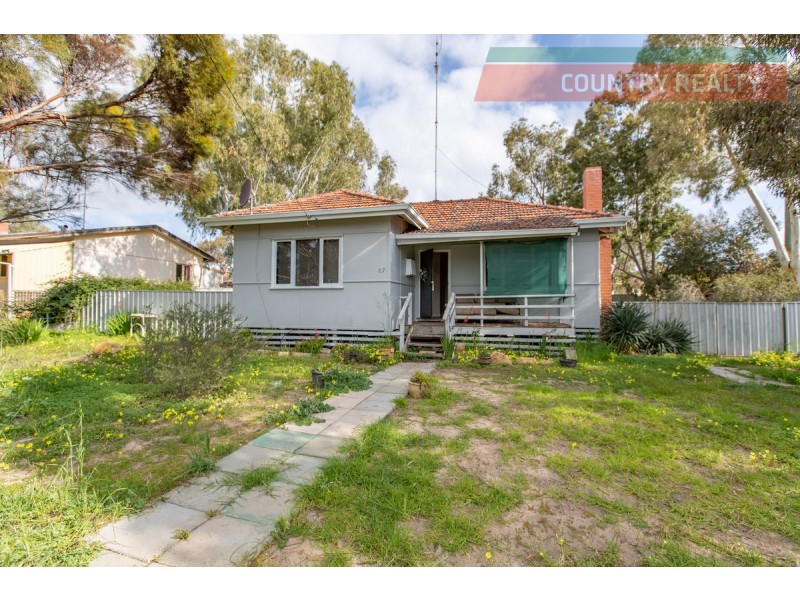 87 Newcastle Road, Northam WA 6401