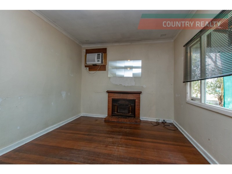 87 Newcastle Road, Northam WA 6401