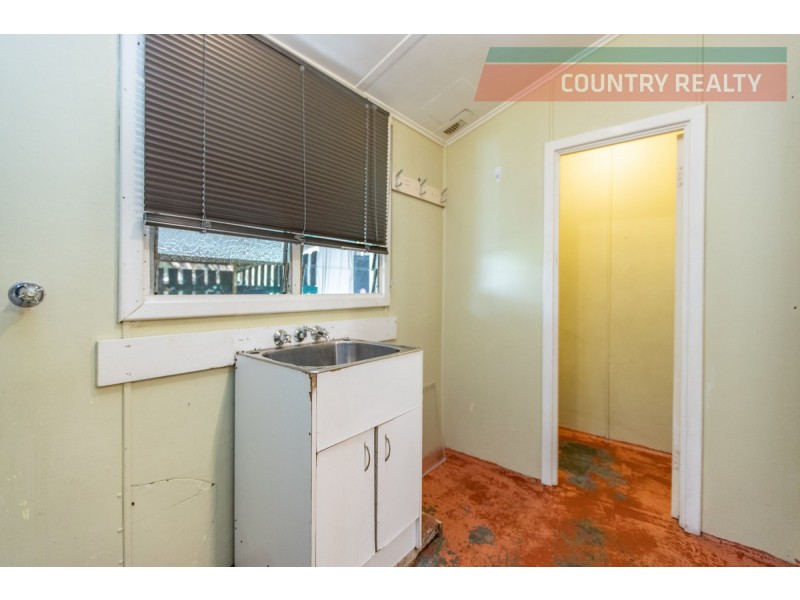 87 Newcastle Road, Northam WA 6401