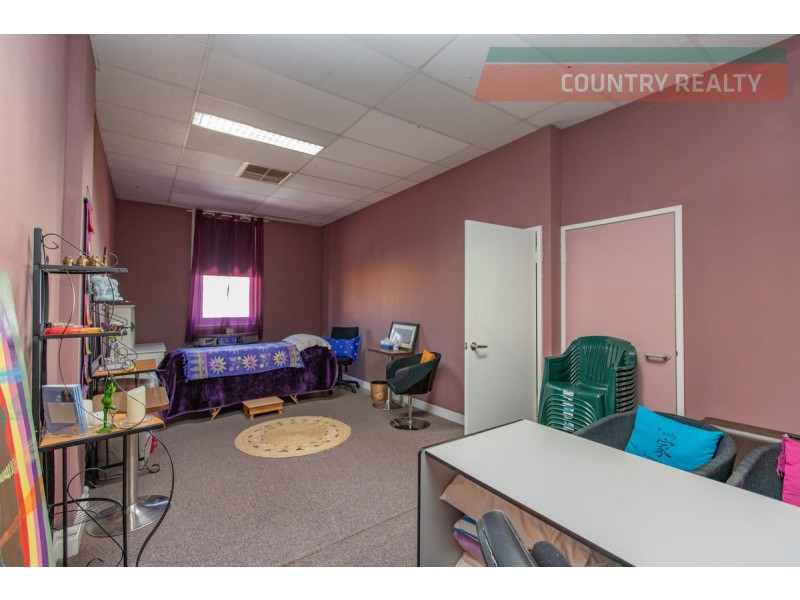 222 Fitzgerald Street East, Northam WA 6401