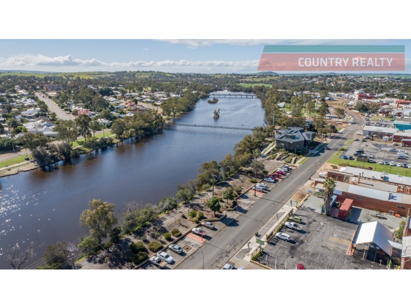 222 Fitzgerald Street East, Northam WA 6401