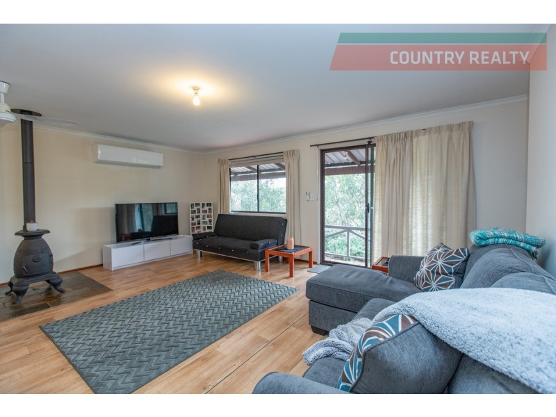 419 Coondle Drive, Toodyay WA 6566