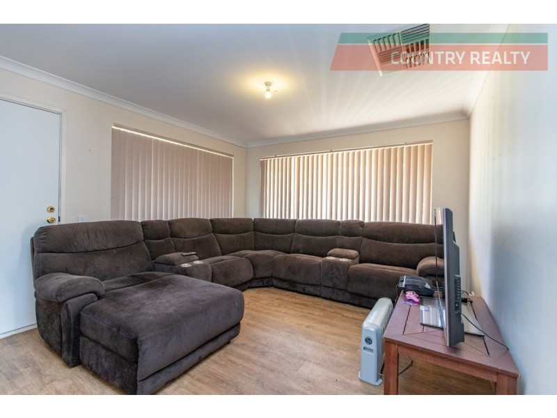 68 Suburban Road, York WA 6302