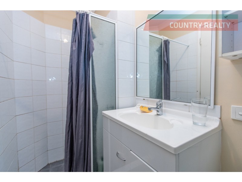 68 Suburban Road, York WA 6302