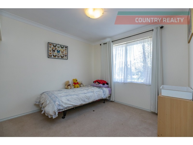 88 Brooking Road, Beverley WA 6304