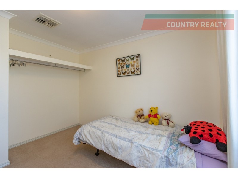 88 Brooking Road, Beverley WA 6304