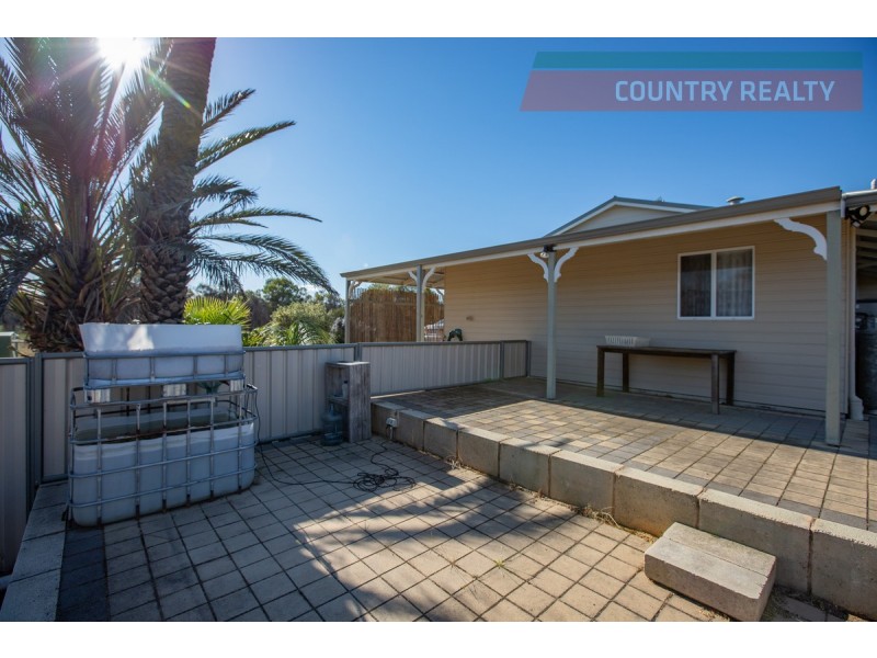 88 Brooking Road, Beverley WA 6304