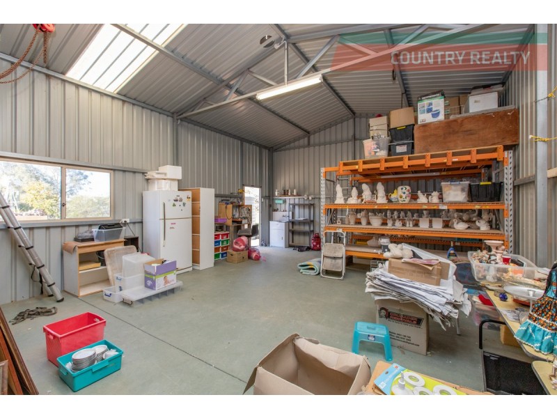 88 Brooking Road, Beverley WA 6304