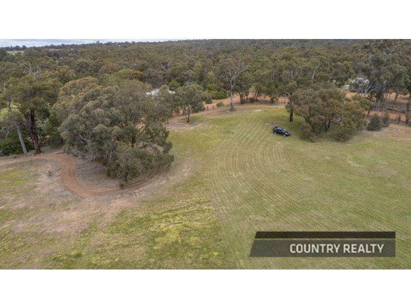 801 Martin Street, Bakers Hill WA 6562