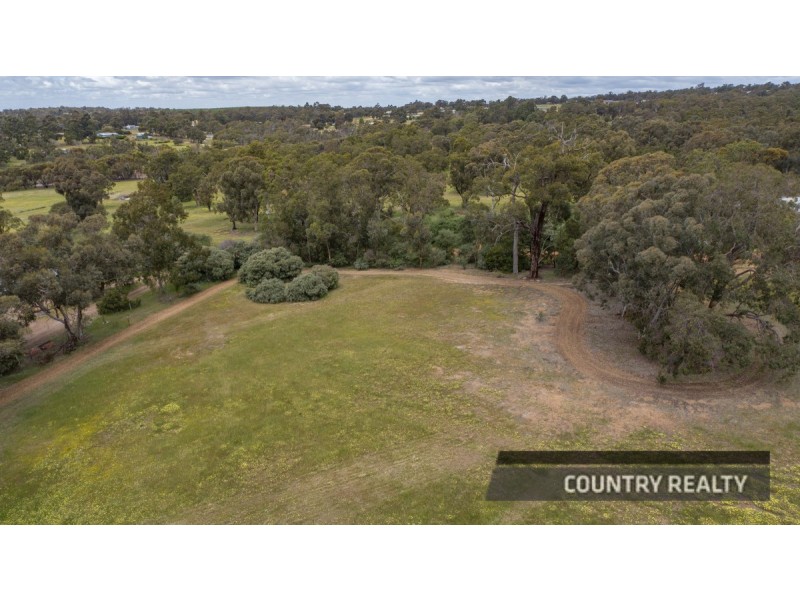 801 Martin Street, Bakers Hill WA 6562