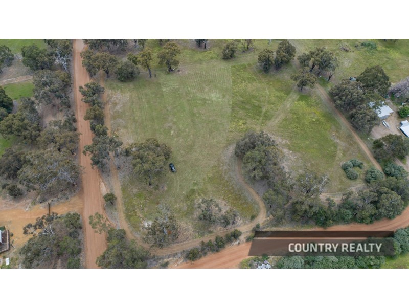 801 Martin Street, Bakers Hill WA 6562