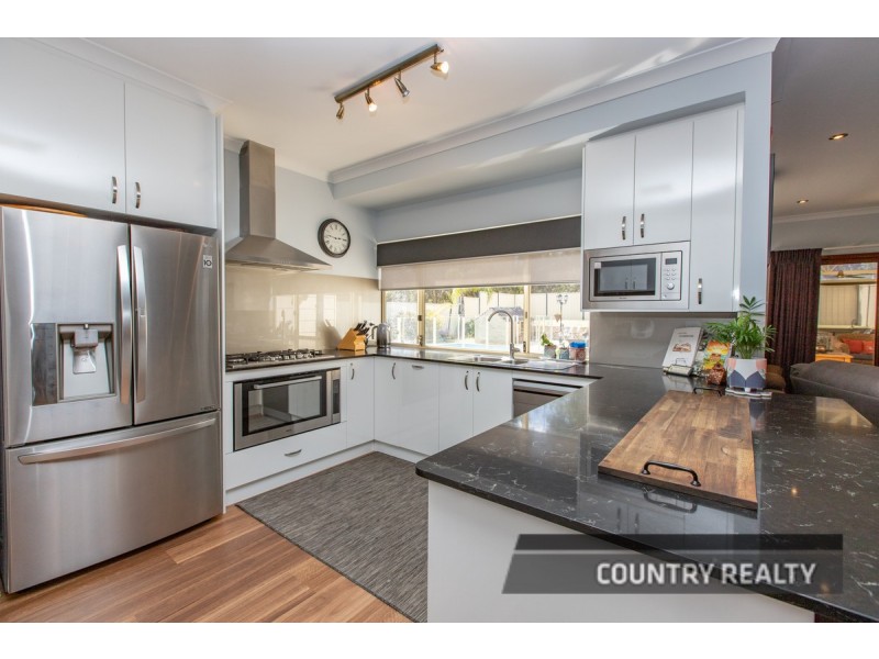 168 Carlin Road, Bakers Hill WA 6562