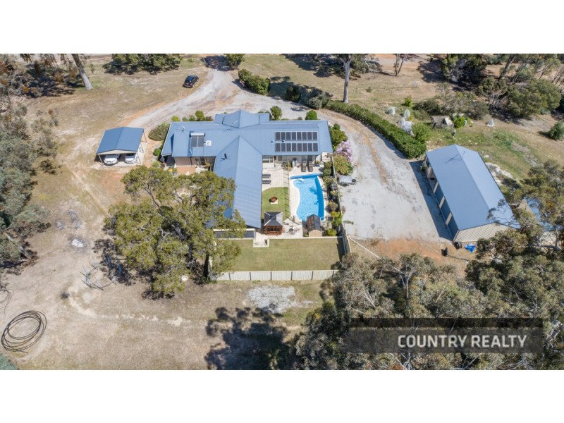 168 Carlin Road, Bakers Hill WA 6562