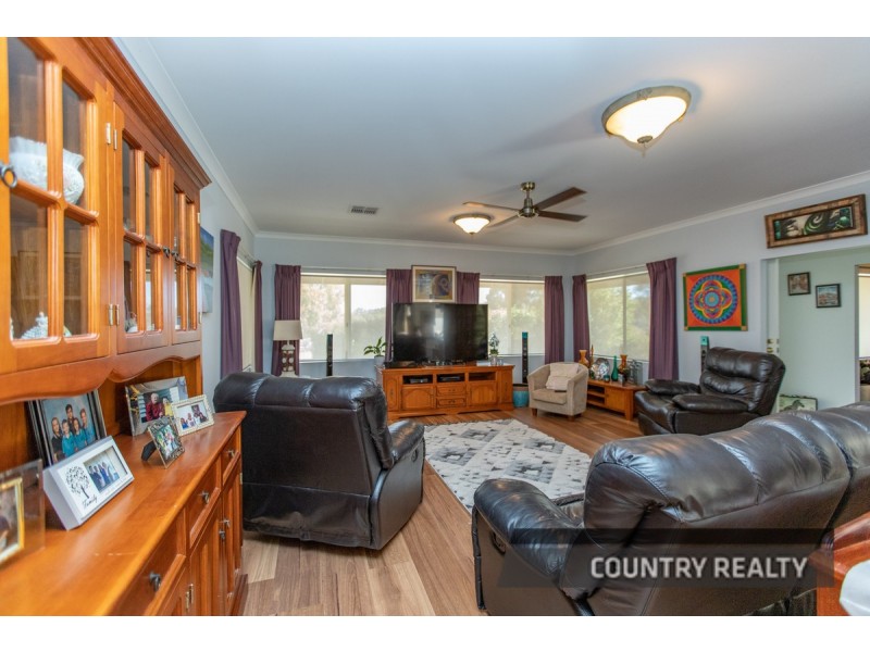 168 Carlin Road, Bakers Hill WA 6562