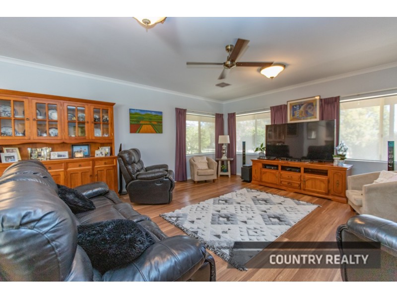 168 Carlin Road, Bakers Hill WA 6562