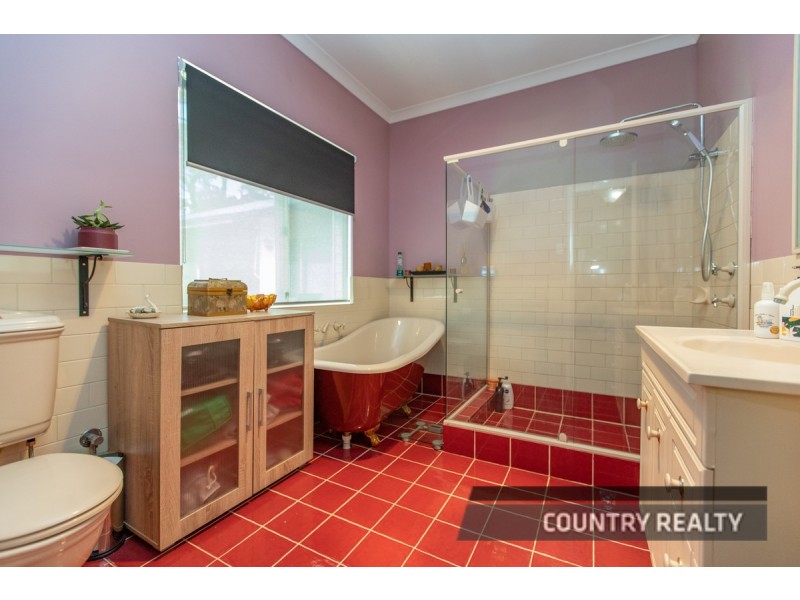 168 Carlin Road, Bakers Hill WA 6562