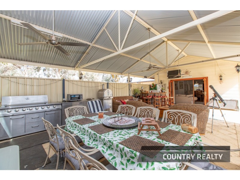 168 Carlin Road, Bakers Hill WA 6562