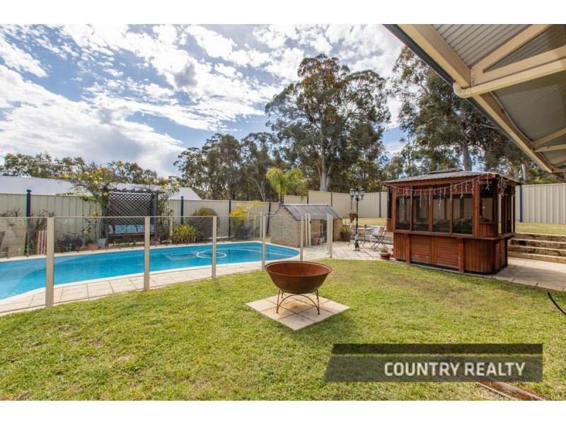 168 Carlin Road, Bakers Hill WA 6562