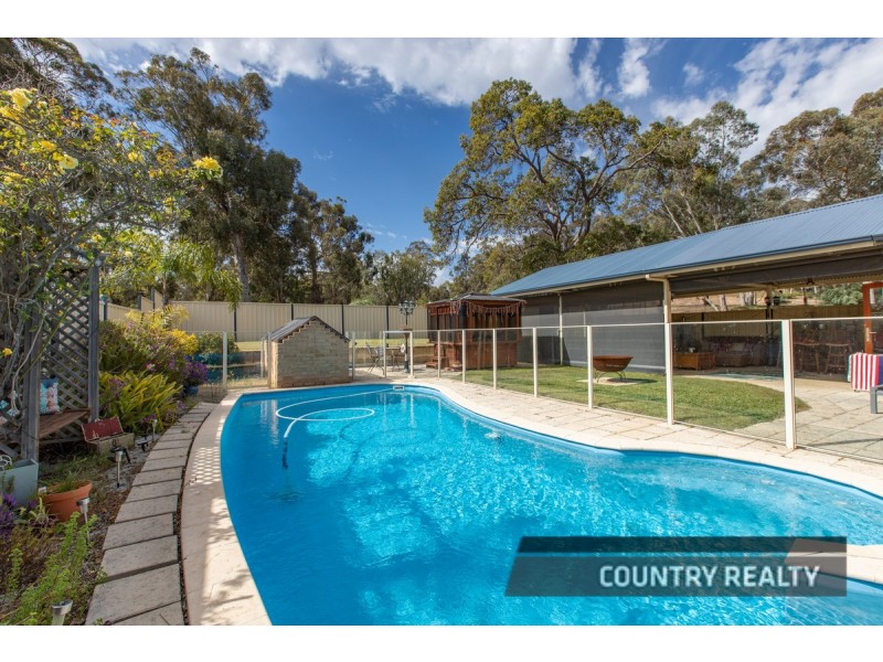 168 Carlin Road, Bakers Hill WA 6562