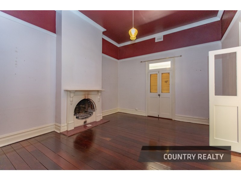 14 Harriott Street, York WA 6302